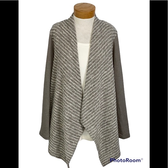 LOGO By Lori Goldstein Boucle Flyaway Cardigan Small - Picture 6 of 10